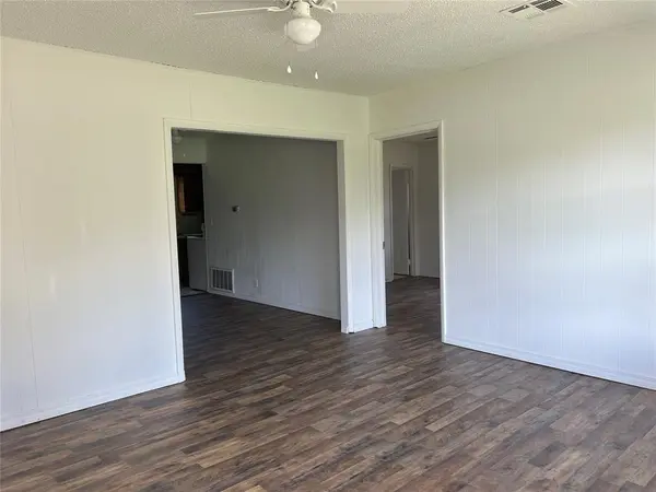 1708 W Modelle AVE, Clinton, OK 73601