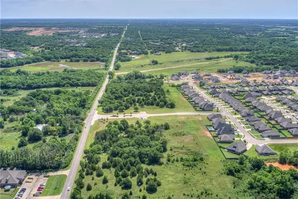 6200 E Covell RD, Edmond, OK 73034