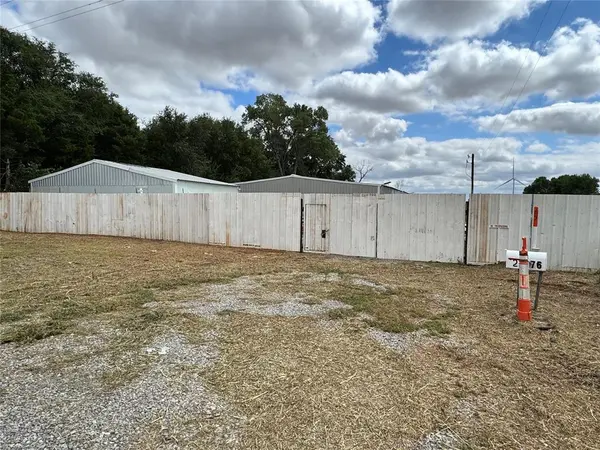 21776 152 HWY, Cordell, OK 73632