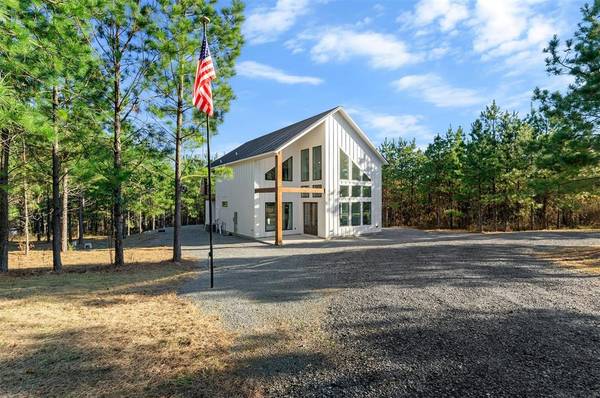 234 Sugarberry TRL, Broken Bow, OK 74728