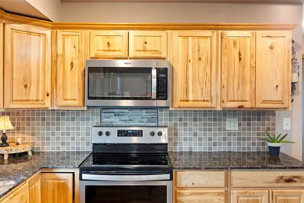 10895 E Priaire Grove RD, Guthrie, OK 73044