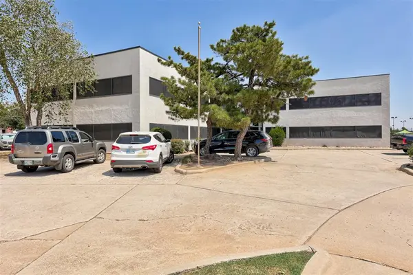 2401 Tee CIR #207, Norman, OK 73069