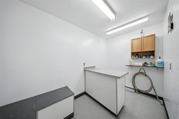 4015 NW 23rd ST, Oklahoma City, OK 73107
