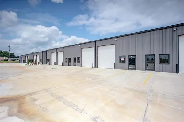 8101 Silver XING #210, Oklahoma City, OK 73132