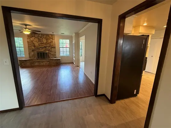 101 Regency DR, Clinton, OK 73601