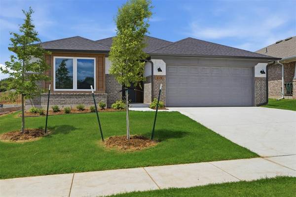 315 Woodrock ST, Harrah, OK 73045