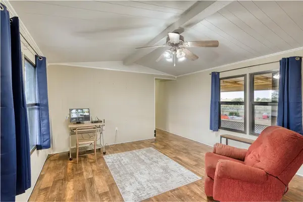 19281 N Route 66 HWY, Sayre, OK 73662