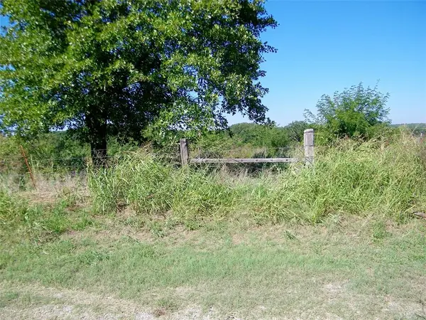 Highway 102, Macomb, OK 74852