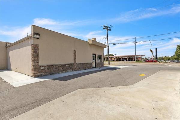 7106 NW 39th EXPY, Bethany, OK 73008