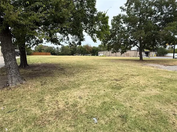 2226 E Highland (HWY 3E) ST, Shawnee, OK 74801
