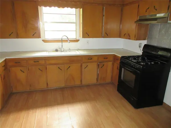 111 W Main ST, Tecumseh, OK 74873
