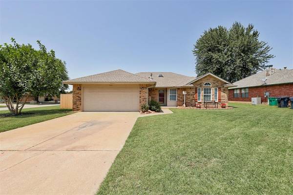 541 NW 169th ST, Edmond, OK 73012