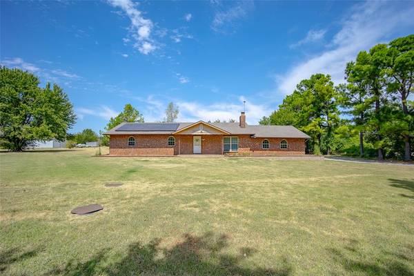 1011 Cedar DR, Blanchard, OK 73010
