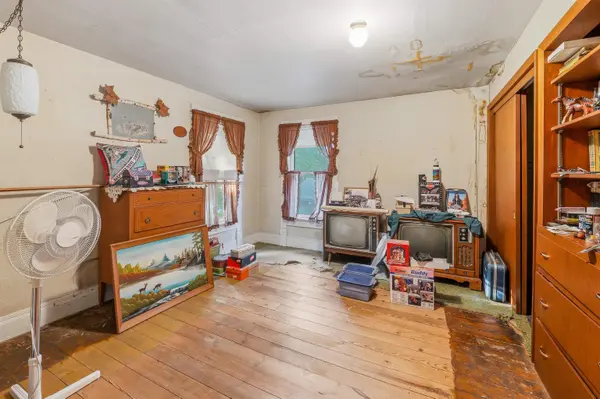 112 E WAUPUN ST, Oakfield, WI 53065