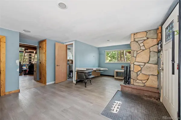 10275 Dowdle DR, Golden, CO 80403