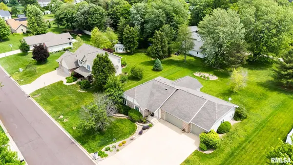 104 CONAGHAN DR, Groveland, IL 61535