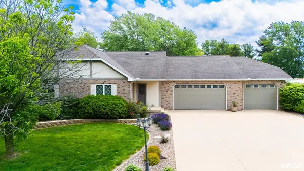 104 CONAGHAN DR, Groveland, IL 61535