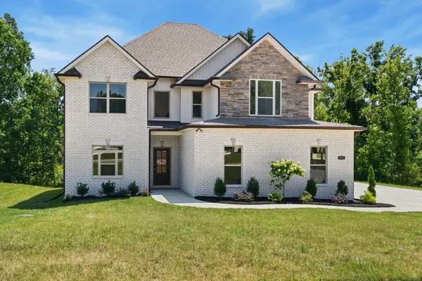 373 Young Lane, Pleasant View, TN 37146