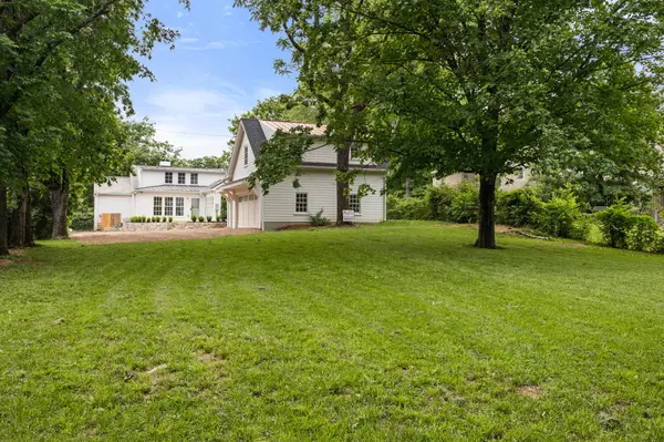 215 Lewisburg Ave, Franklin, TN 37064