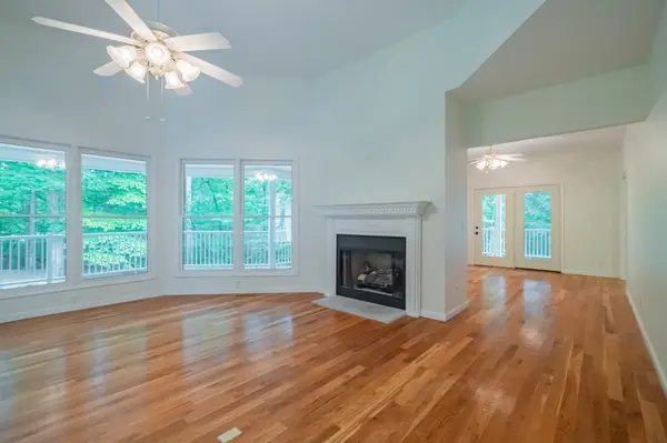 221 Winding Way, Normandy, TN 37360