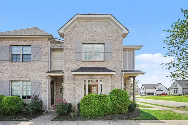 107 Savannah Ave, Pleasant View, TN 37146