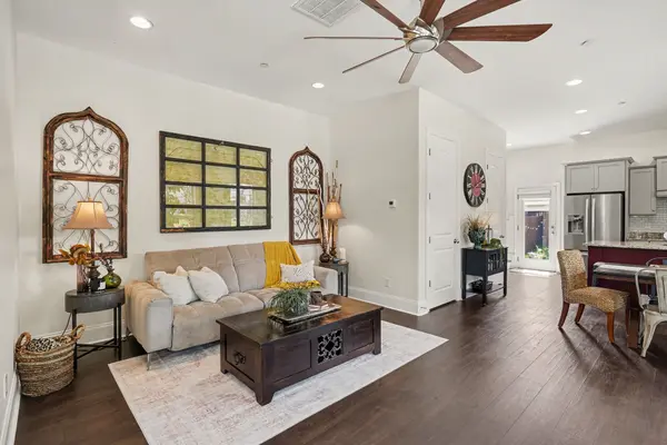 107 Savannah Ave, Pleasant View, TN 37146