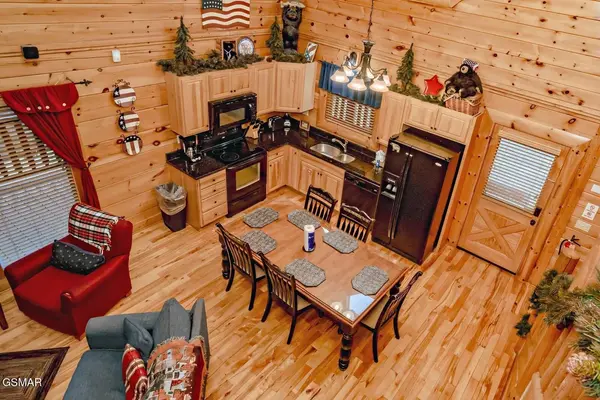 1928 Bear Creek Falls Way, Sevierville, TN 37876