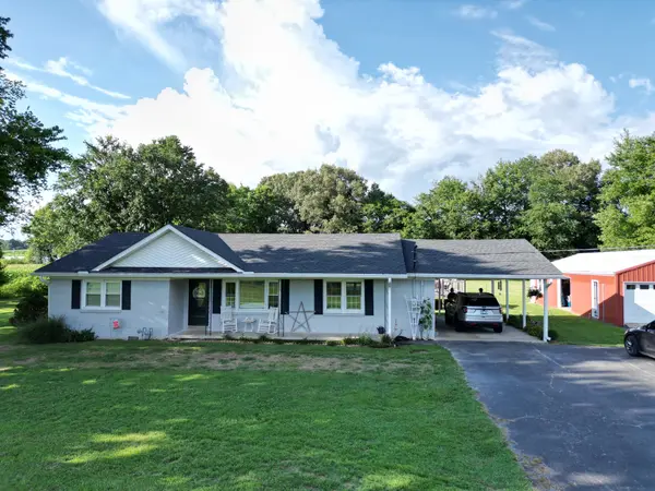 1355 State Route 70 #E, Drakesboro, KY 42337