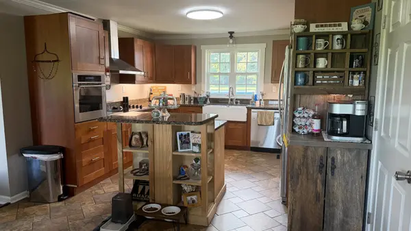 1355 State Route 70 #E, Drakesboro, KY 42337