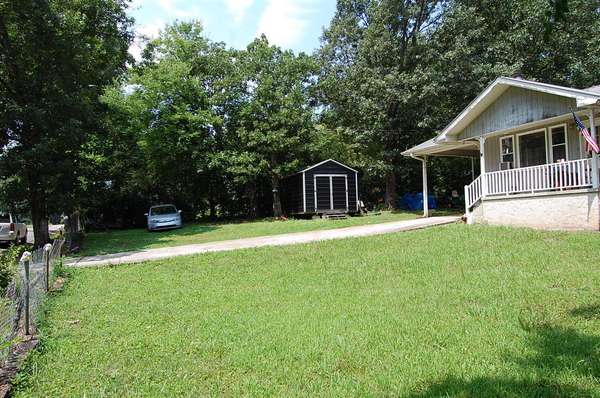 532 Pickett Road, Signal Mountain, TN 37377
