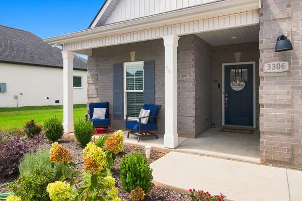3306 Bootknife Dr, Bell Buckle, TN 37020