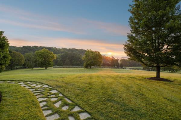 3635 Bear Creek Ln, Thompsons Station, TN 37179
