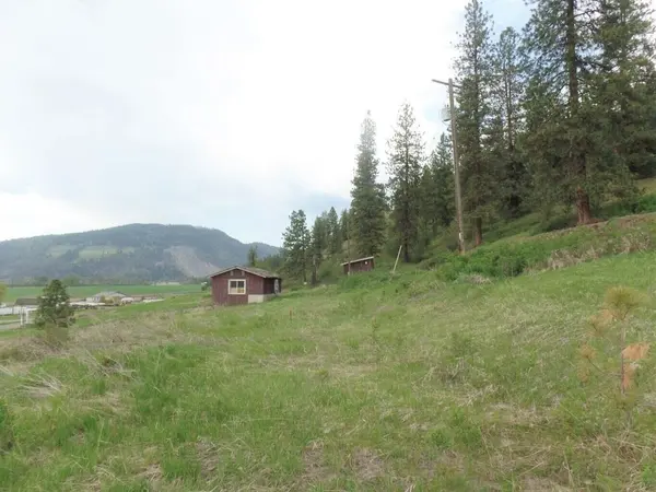 2XX HWY 395 #C Hwy, Colville, WA 99114