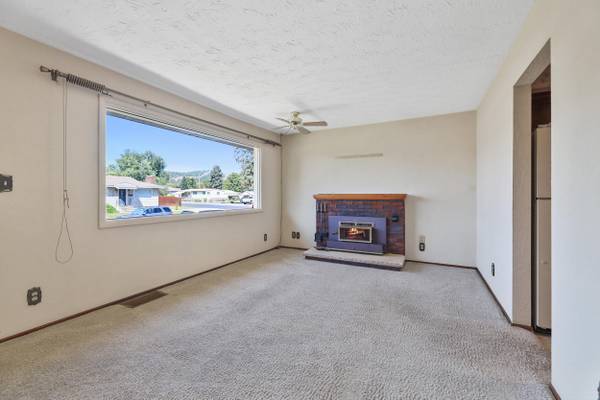 3718 E Carlisle Ave, Spokane, WA 99217