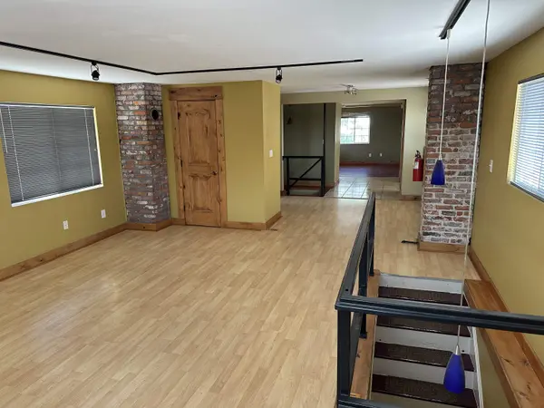 2515 E Sprague Ave, Spokane, WA 99202-3936