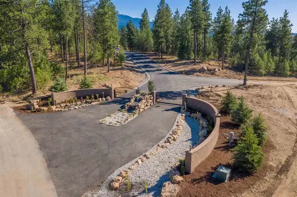 211 N West Starr Ln, Liberty Lake, WA 99019