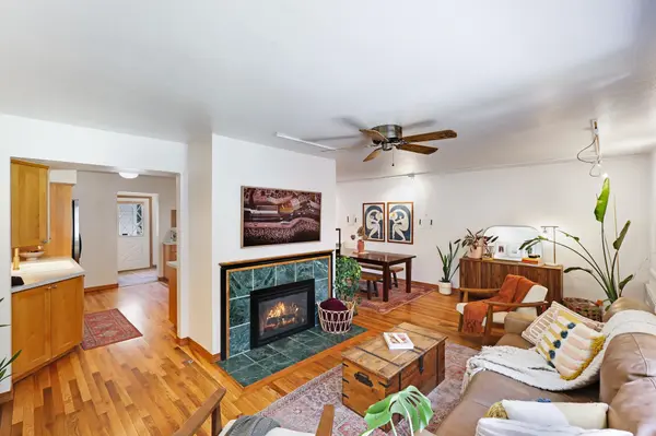 2433 E Girard Pl, Spokane, WA 99223
