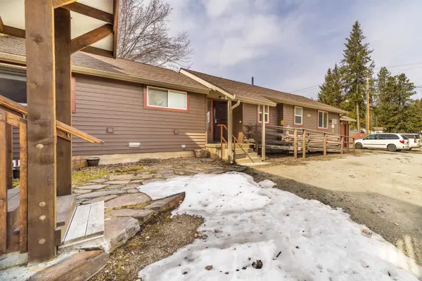 631 N Warren Dr, Newport, WA 99156