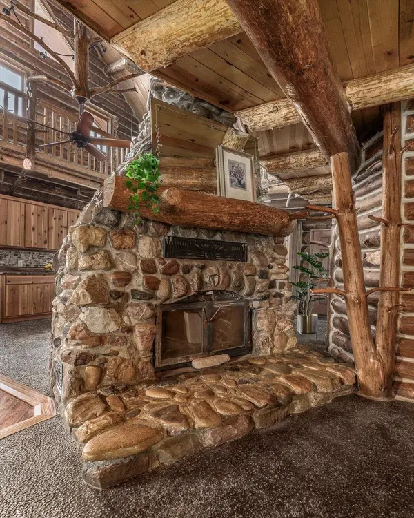 4105 E Springdale-Hunters Rd, Springdale, WA 99173