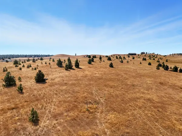 35705 N Arm View Ln, Creston, WA 99117