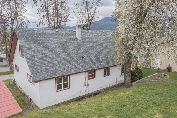159 E 10th Ave, Colville, WA 99114