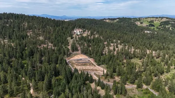 5426C Peggy WAY, Deer Park, WA 99006