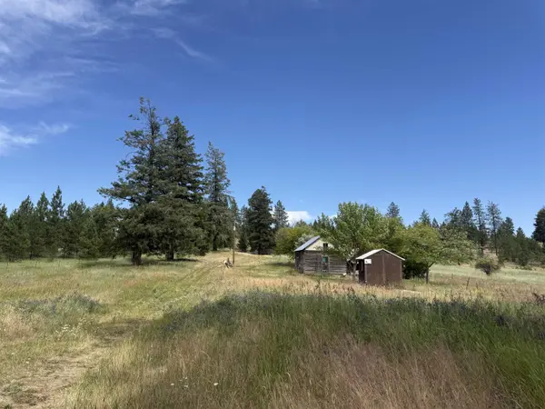 15211 N Wood Rd, Nine Mile Falls, WA 99026