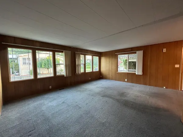 208 S NEYLAND St ##39, Liberty Lake, WA 99019