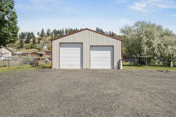 42010 Quail Run N Rd, Deer Meadows, WA 99122