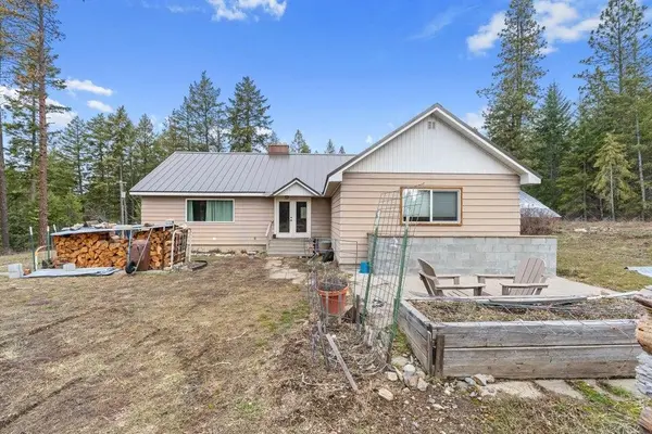 2852 C Horseshoe Lake Rd, Chewelah, WA 99109