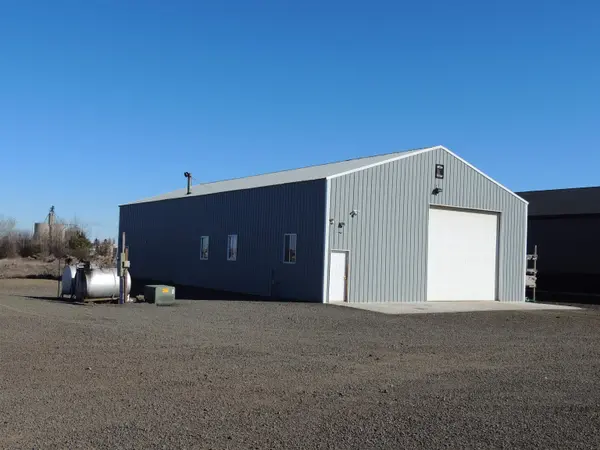 38250 Fitness Ln. E, Davenport, WA 99122