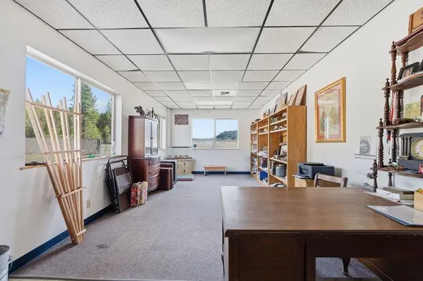 4341 B Springdale Hunters Rd, Springdale, WA 99173