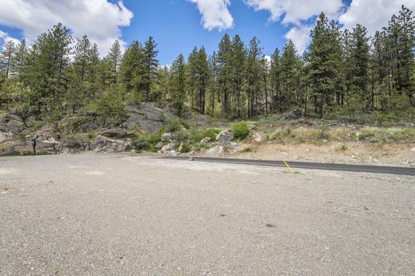 3323 N Stanley Rd, Spokane, WA 99217