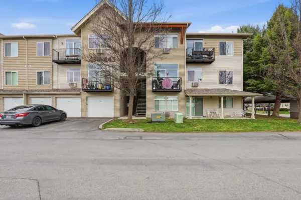 22855 E Country Vista Dr #438, Liberty Lake, WA 99019